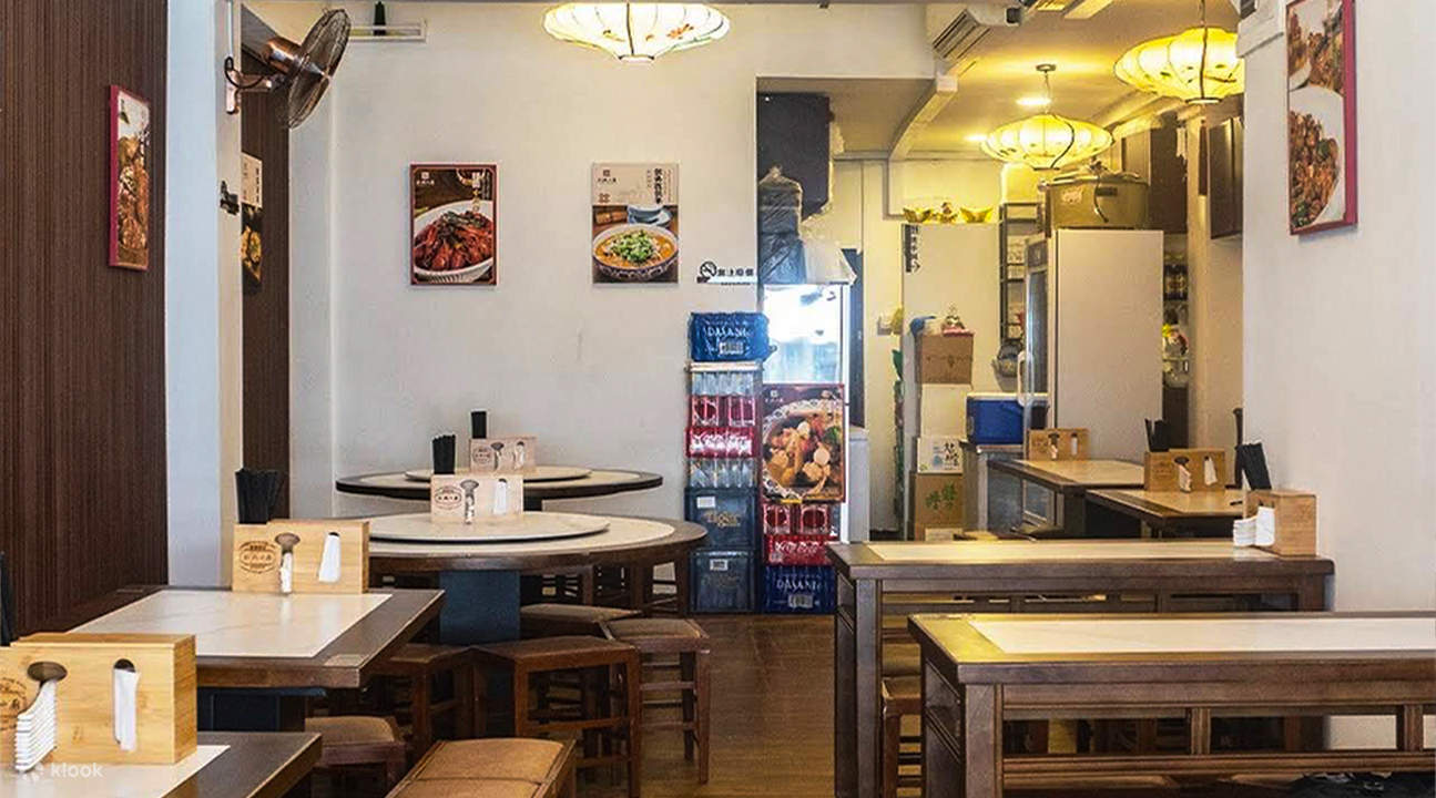 新加坡廟街的彭城小廚