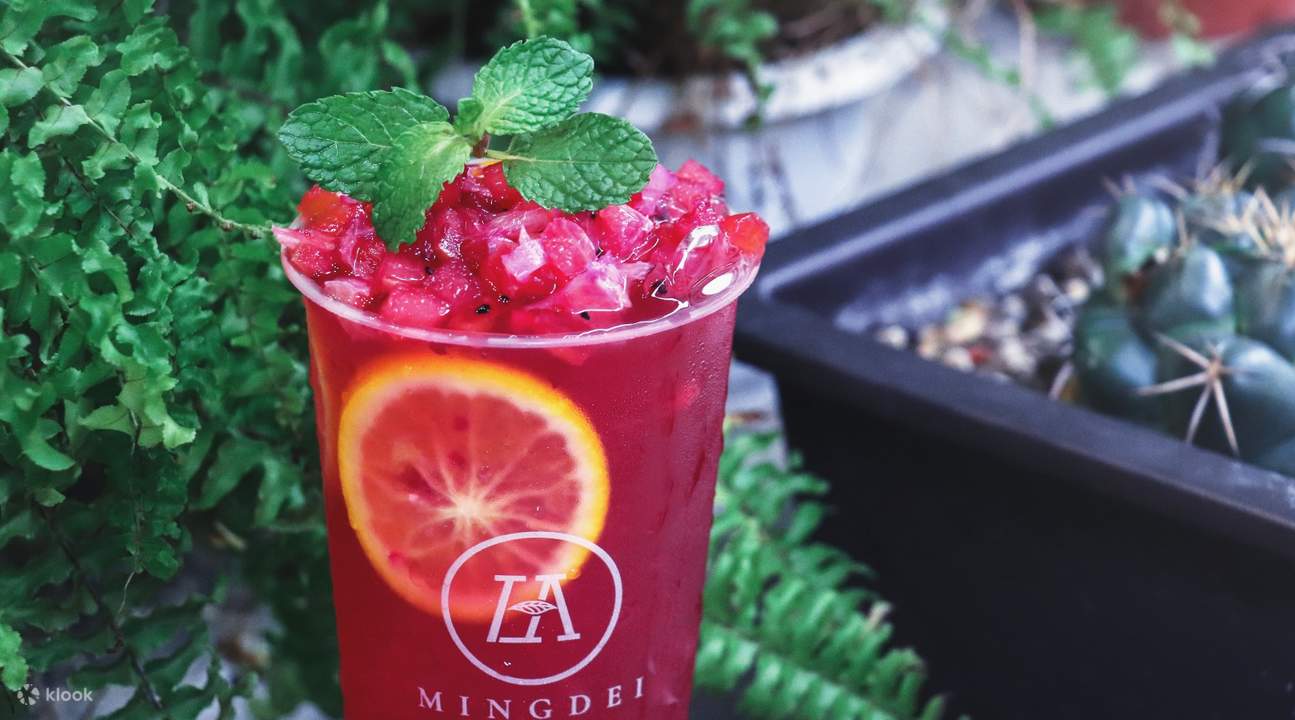 ชาผลไม้โฮมเมด ร้าน Mingdei ในเขตต้าอัน