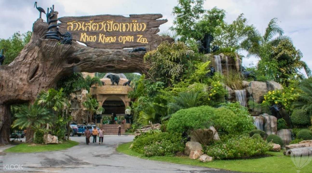 Khao Kheow Open Zoo