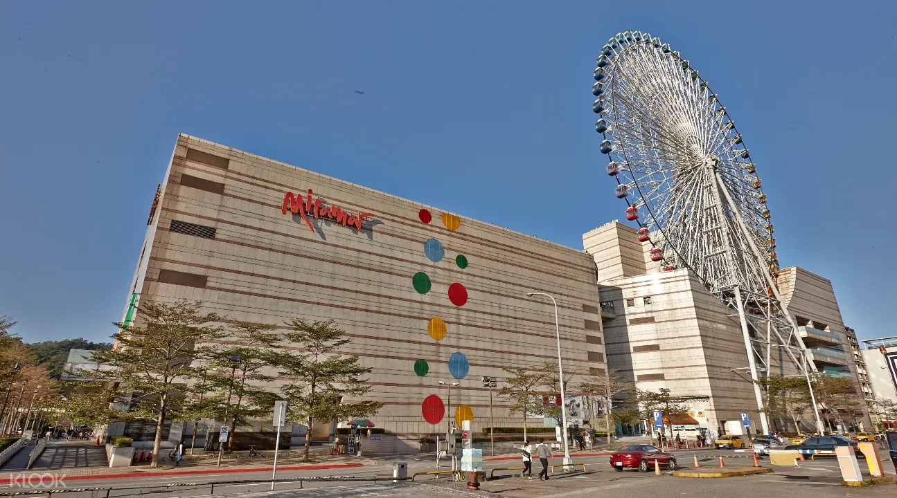 Miramar Entertainment Park Ferris Wheel Ticket In Taipei Klook Australia