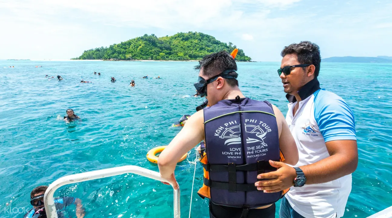 loh samah bay snorkeling 