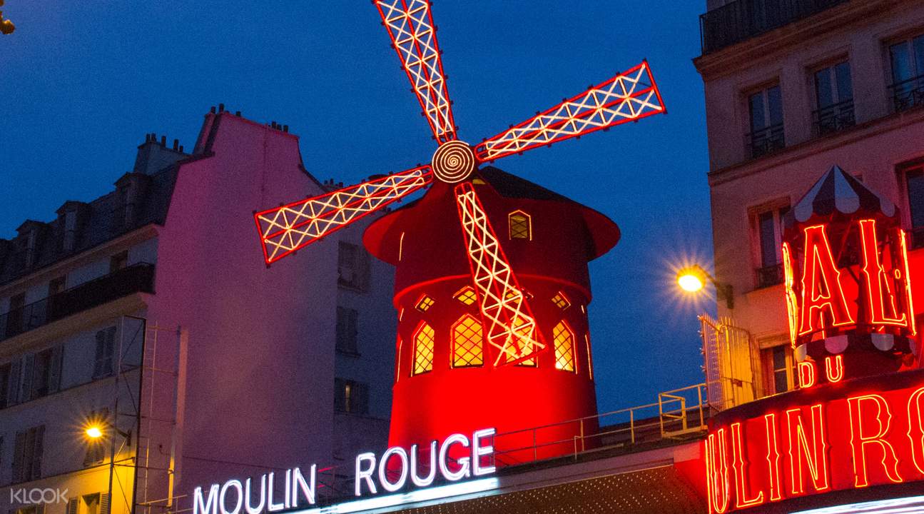 Moulin Rouge Show with Dinner or Champagne and City Bus Tour in Paris