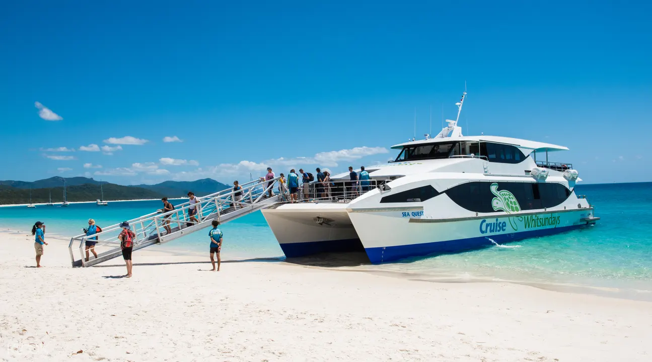 Whitehaven Beach And Hamilton Island Full Day Cruise From Airlie Beach Klook Malaysia
