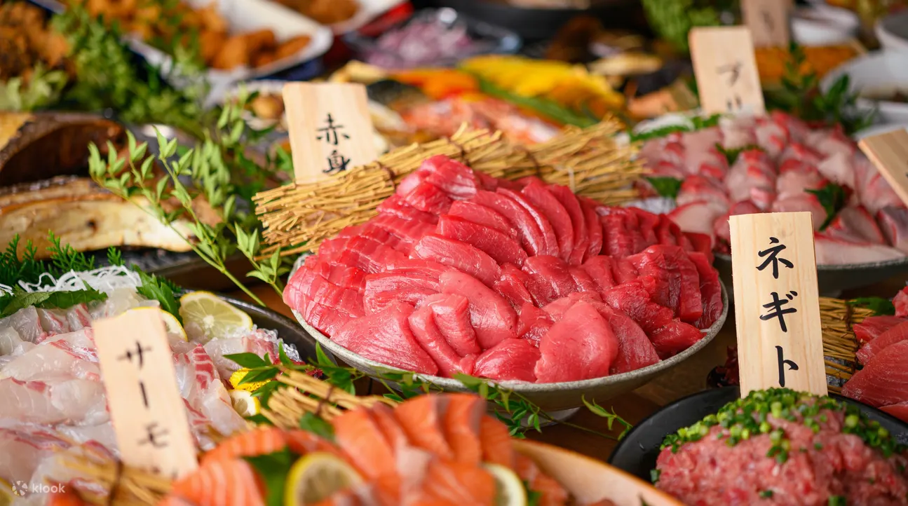 东京海鲜自助餐厅-Iroha，餐食及金枪鱼切片表演