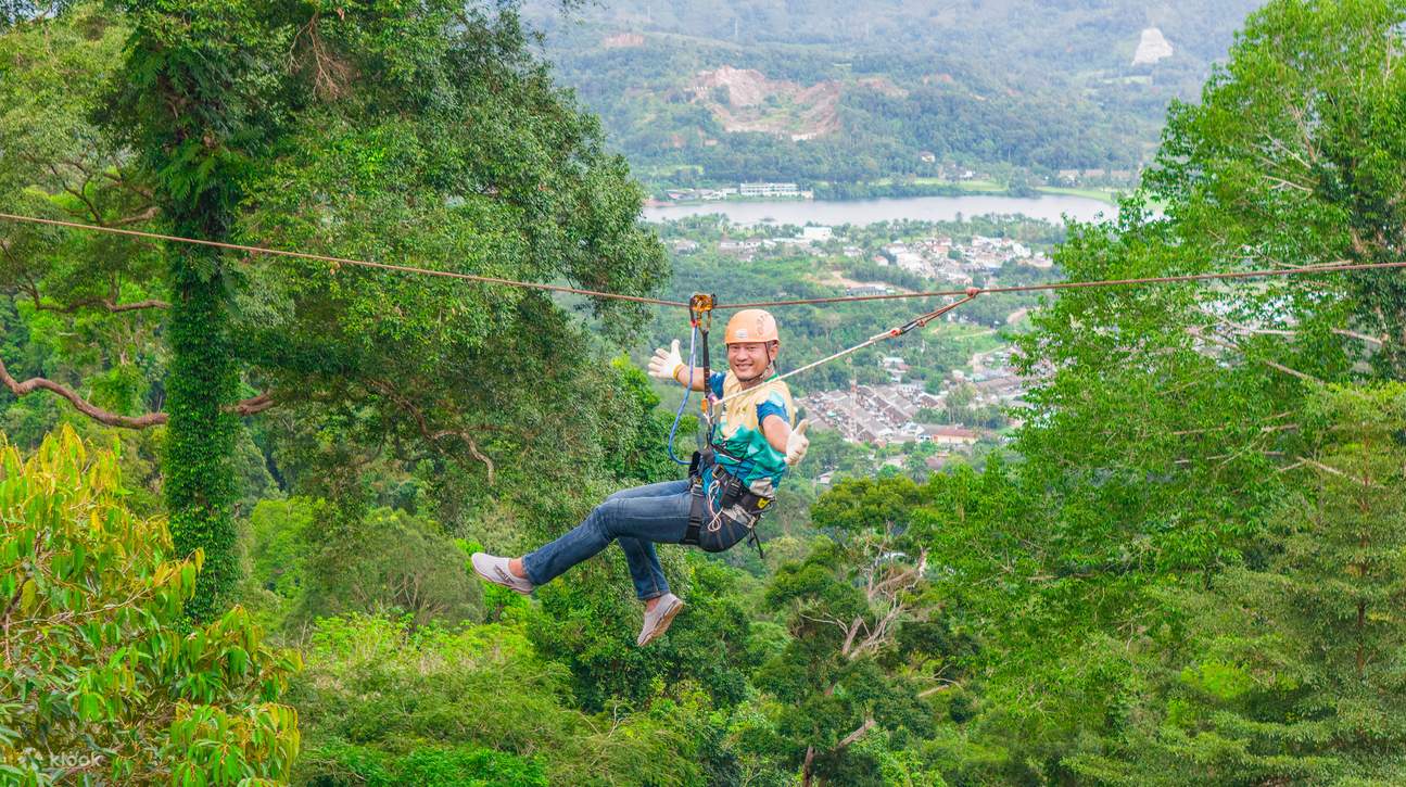 芭东山景高空滑索