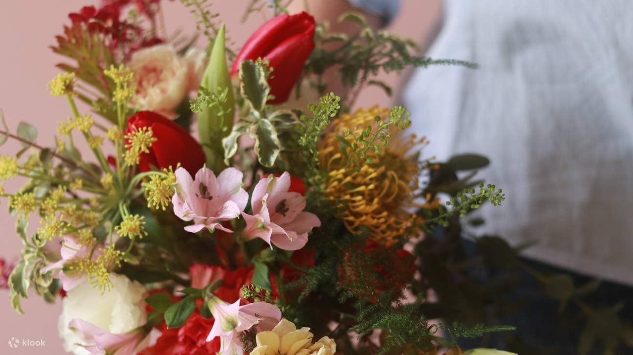 Online Botanical Painting Class & Floral Arrangement Kit with Free Delivery, Singapore Klook