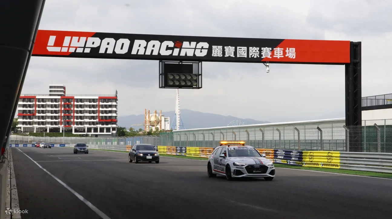 Taichung｜Lihpao International Circuit｜Wind Tunnel Flight・Children’s Driving License Course・VR Virtual Reality Experience・Self-driving Circuit Experience