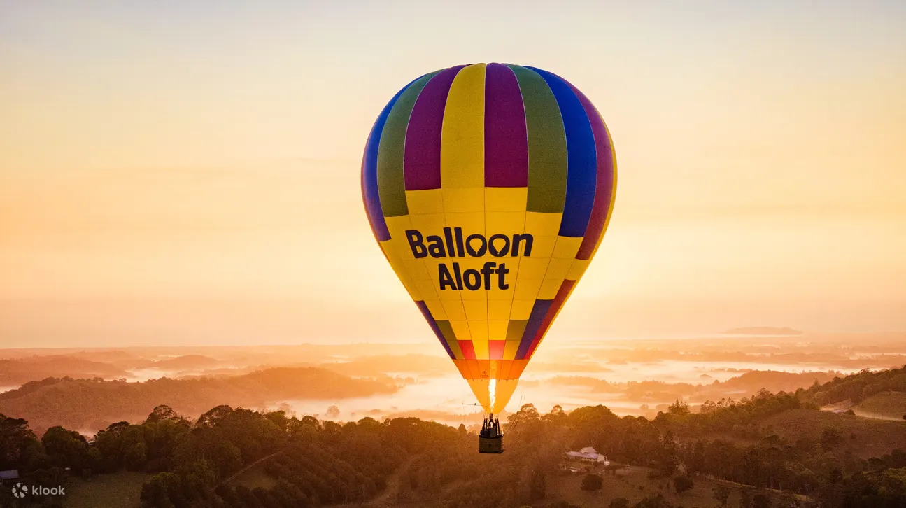 hot air balloon byron bay
