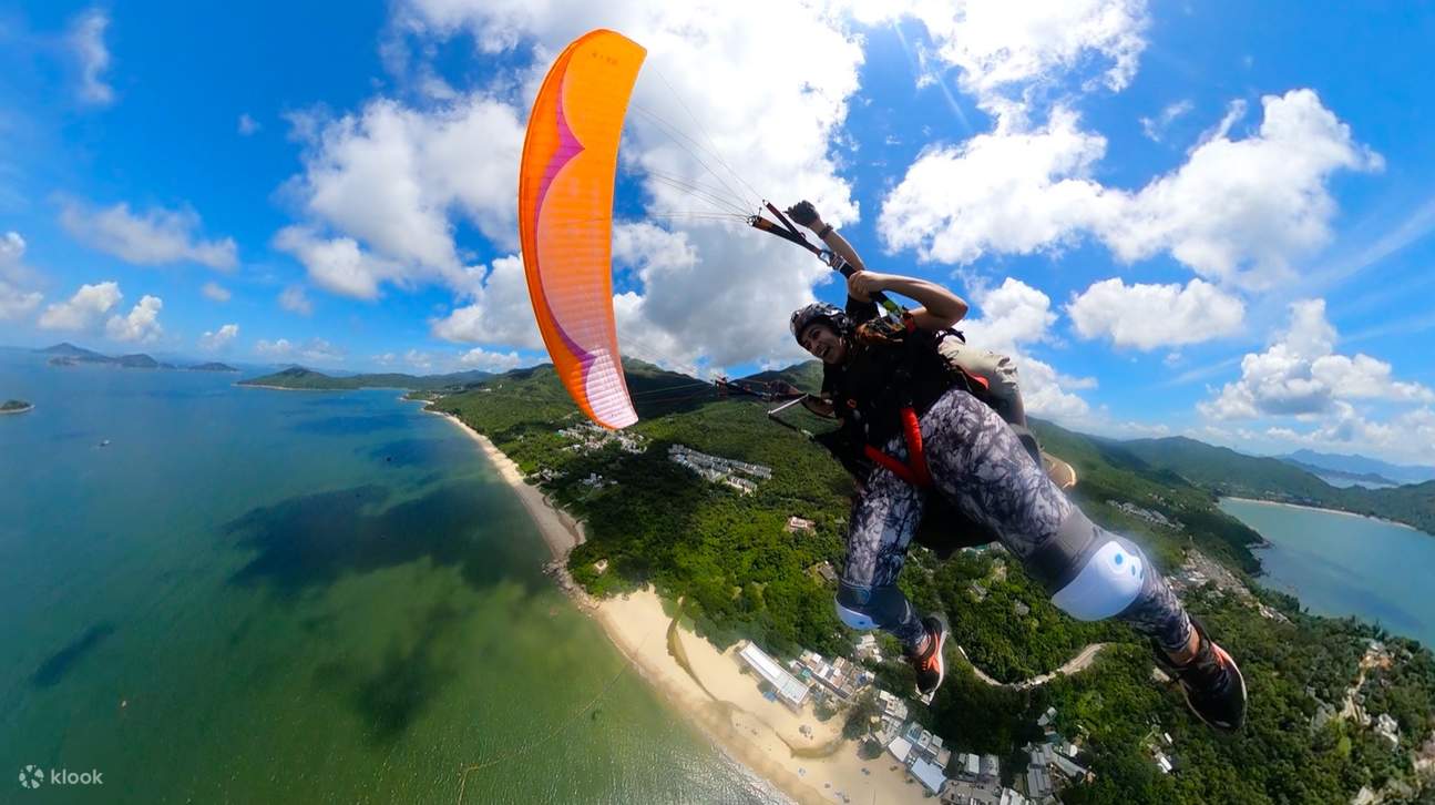 Coming for landing at Cheung Sha Beach.