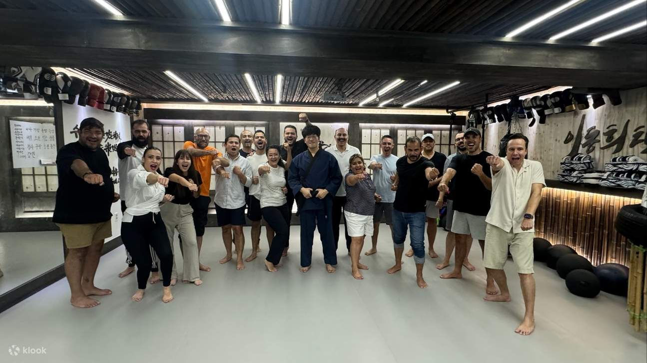 Cours d'une journée de WKT Combat Taekwondo & Self-defense à Séoul