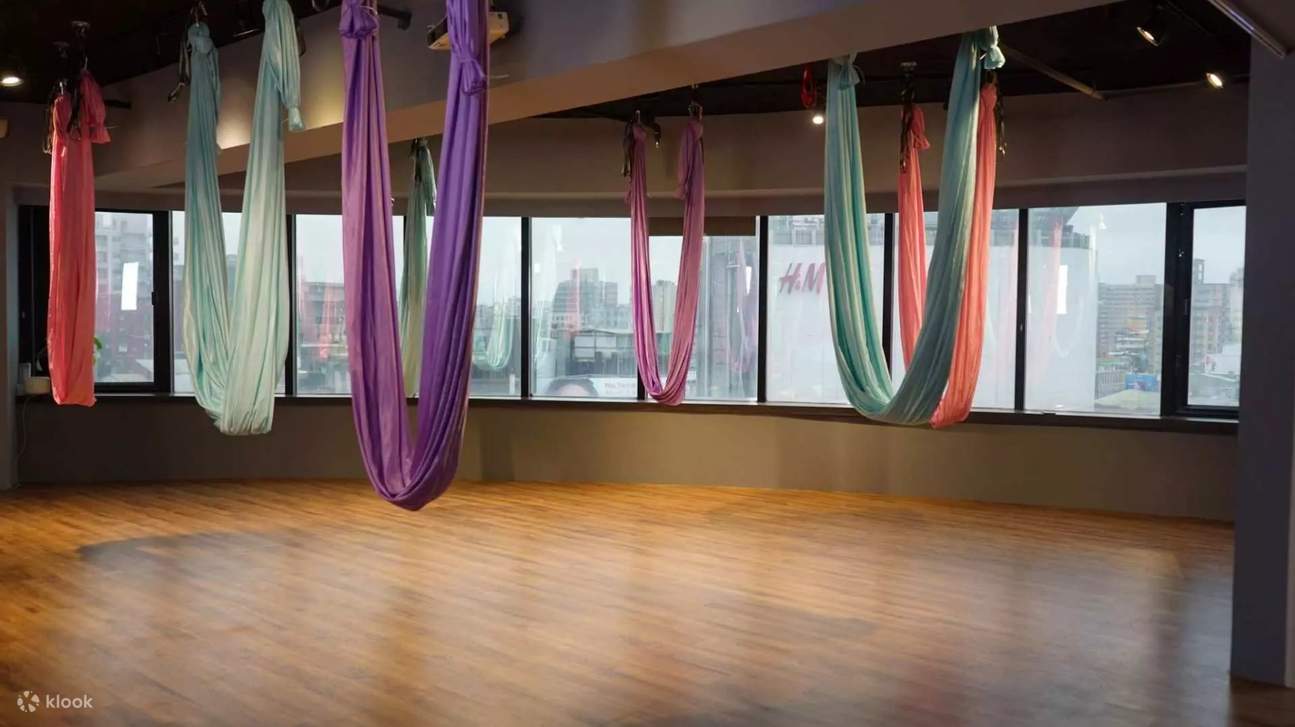 Shaper Man Aerial Yoga Taipei - Klook Amerika Syarikat