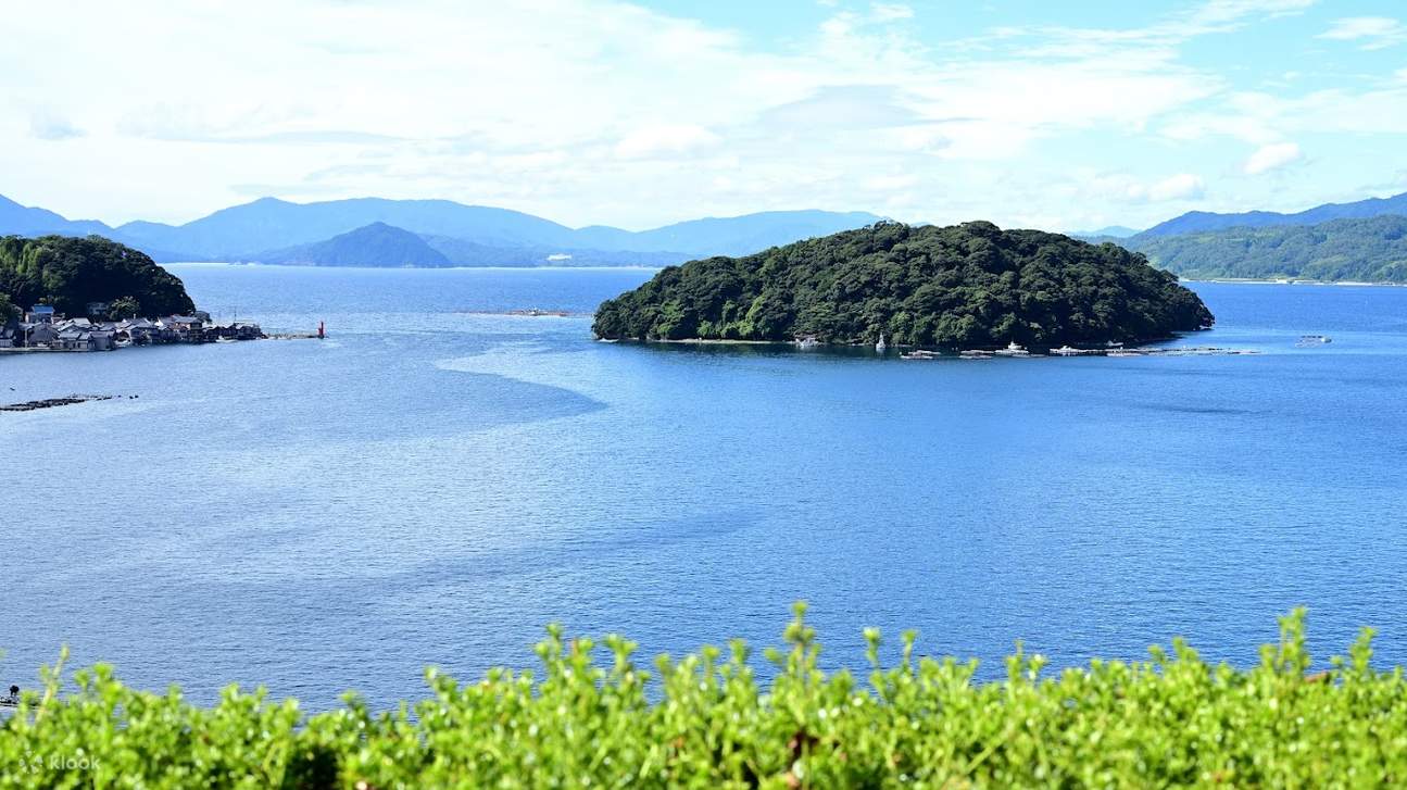 日本三景:天橋立、伊根の舟屋、伊根湾を巡る日帰りツアー(大阪または京都発) | Klook