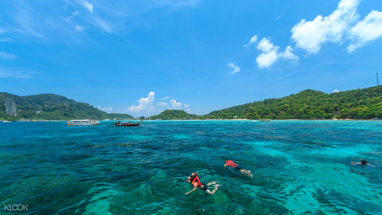phi phi snorkeling tour by longtail boat