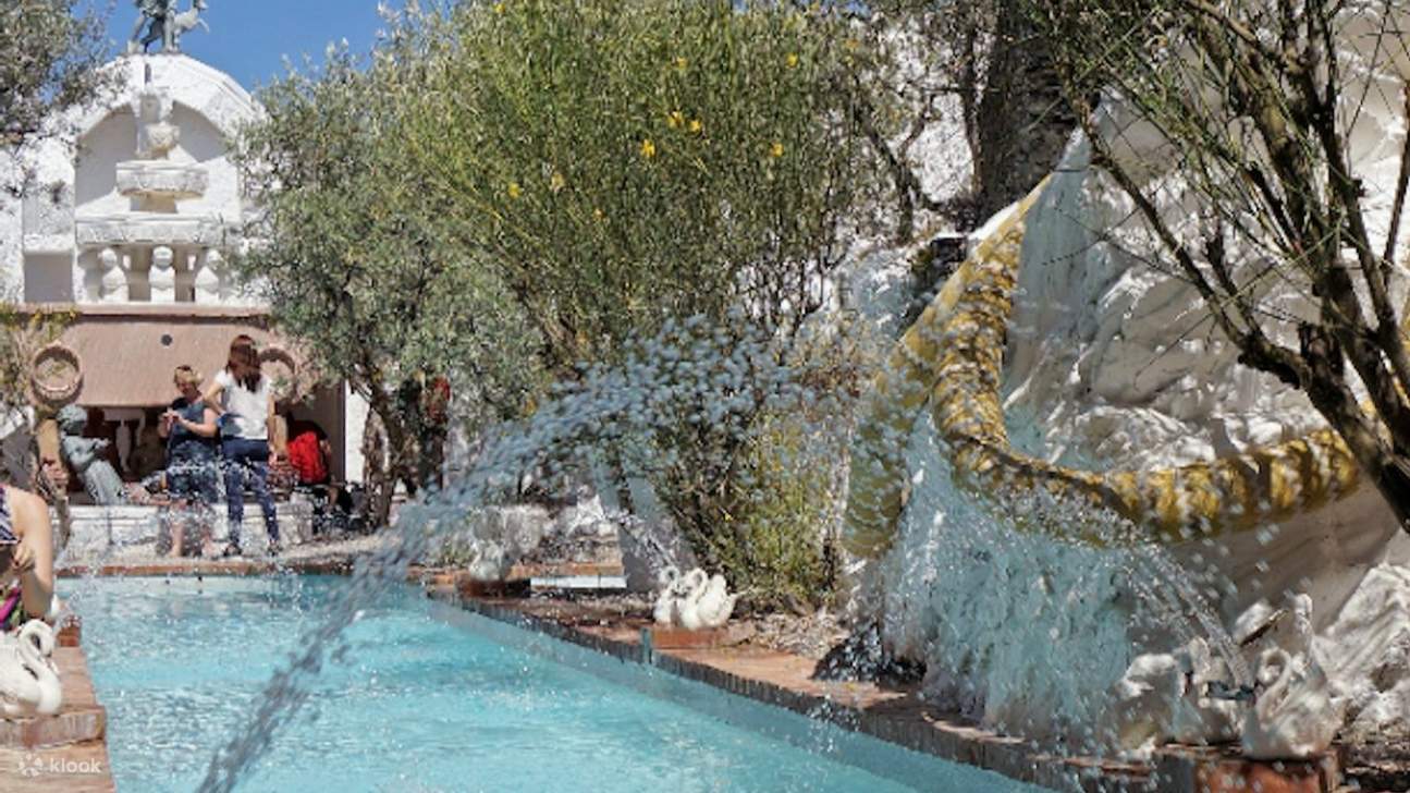 Lang thang trong thế giới của Salvador Dali và khám phá nơi ông sống, yêu và sáng tạo