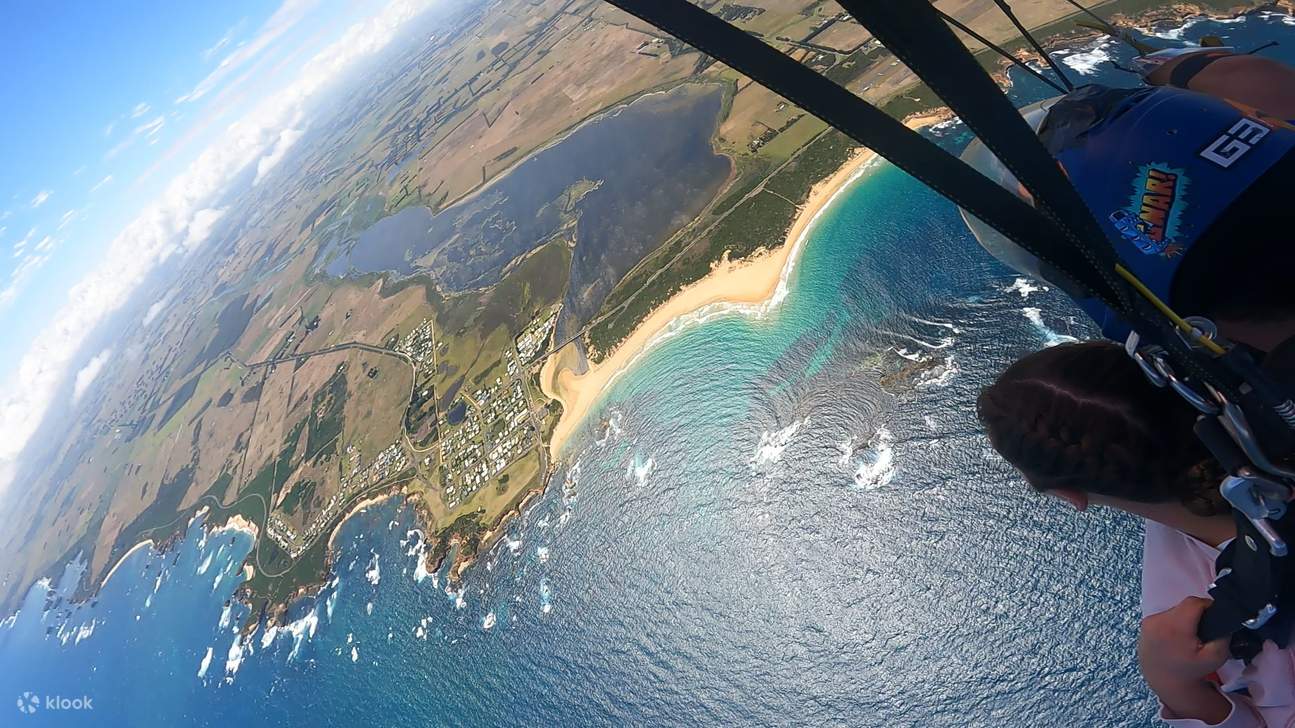 отличный вид на океанскую дорогу