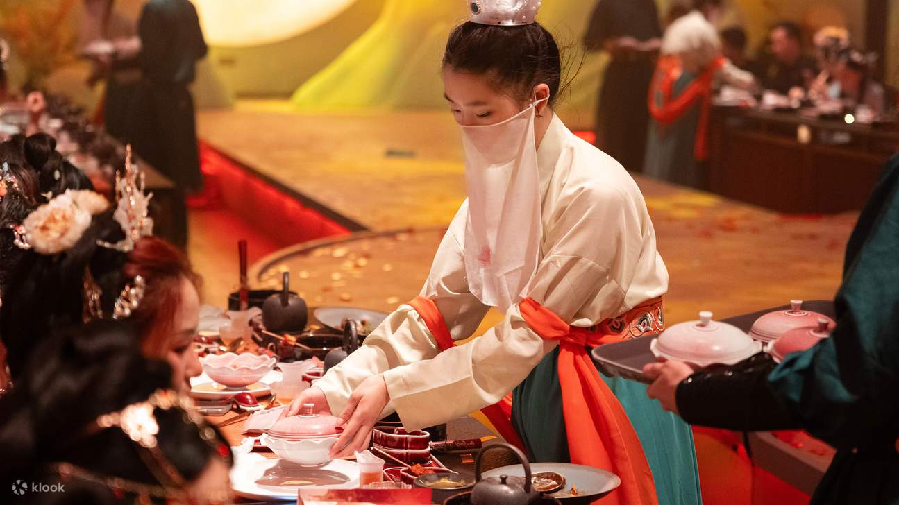 Кулинарные изыски и подача блюд усиливают ощущение 