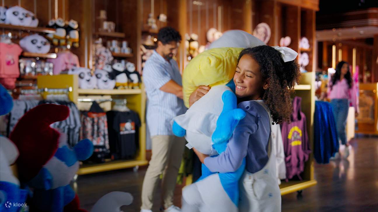 化身主角，沉浸在充滿動感與色彩的刺激場景中