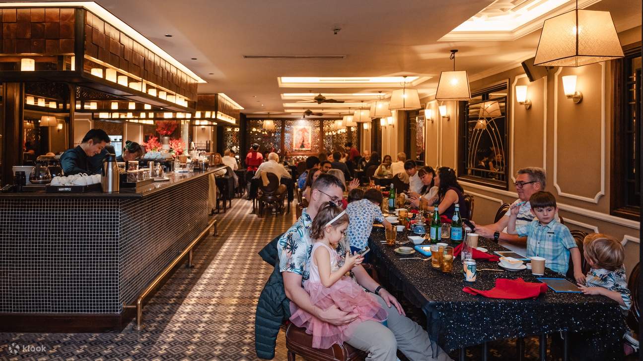 レッドビーン・マーメイ：ハノイでの上質なダイニング体験