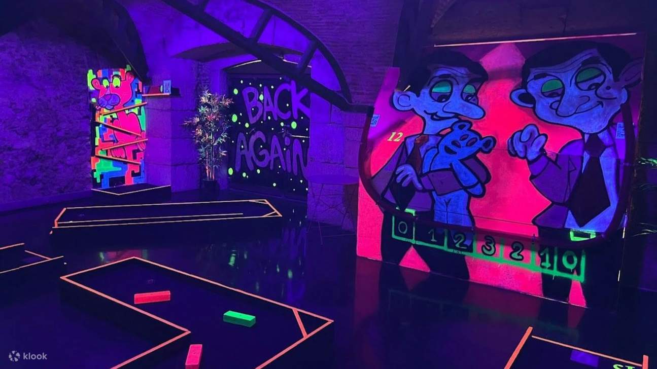 Pengalaman dalam ruangan Minigolf Lisbon