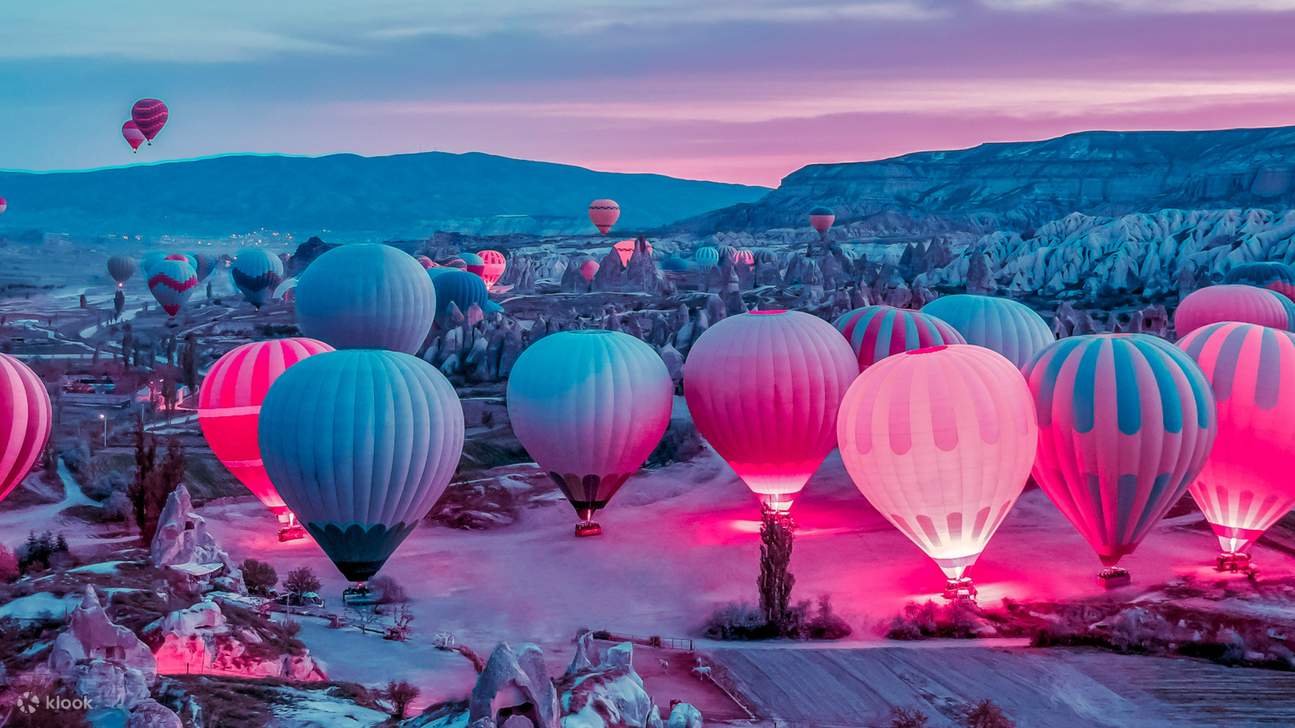 Pengalaman Menaiki Belon Udara Panas di Cappadocia dengan Pemindahan Hotel