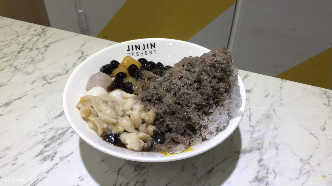JinJin Dessert at Dongmen Station