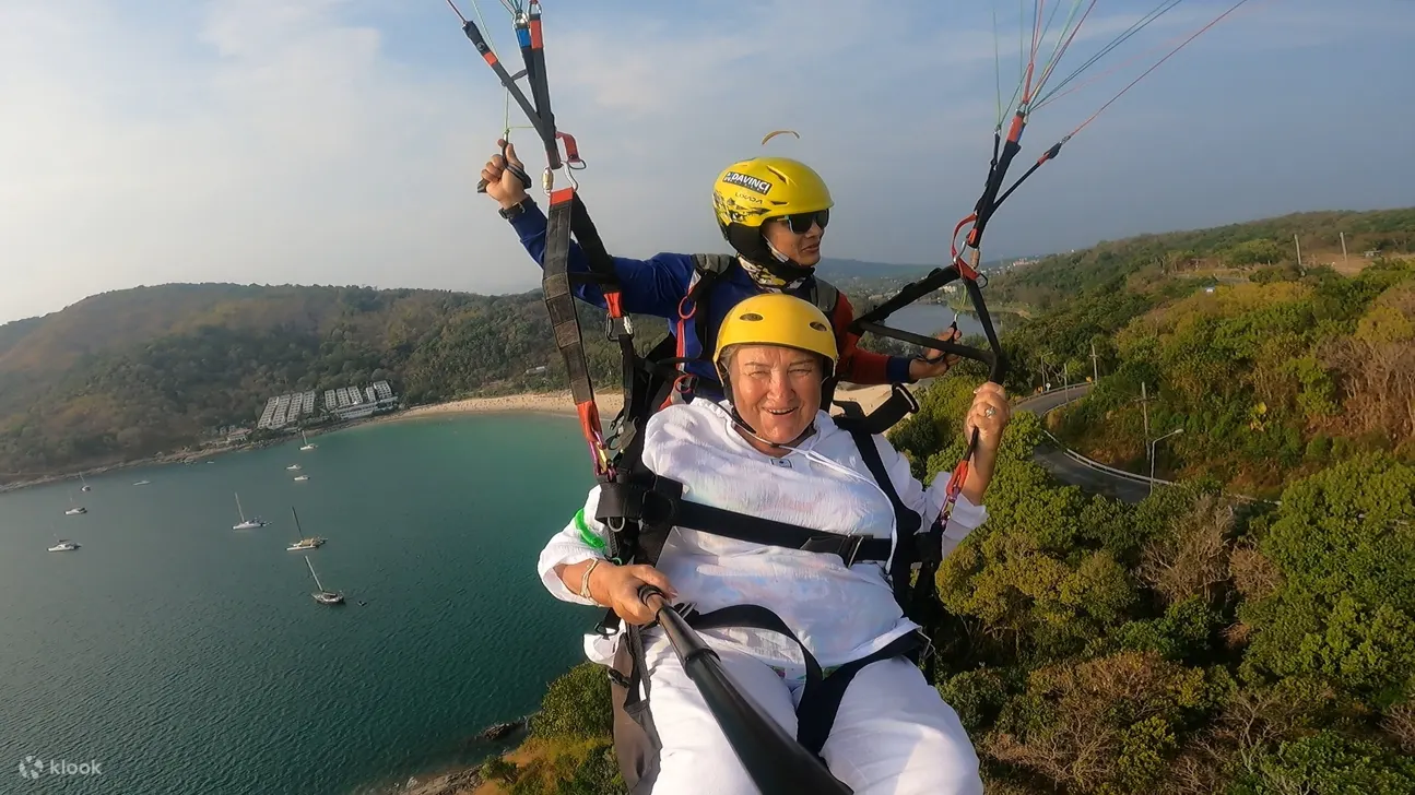 普吉岛滑翔伞冒险之旅（由 TSA 泰国提供）