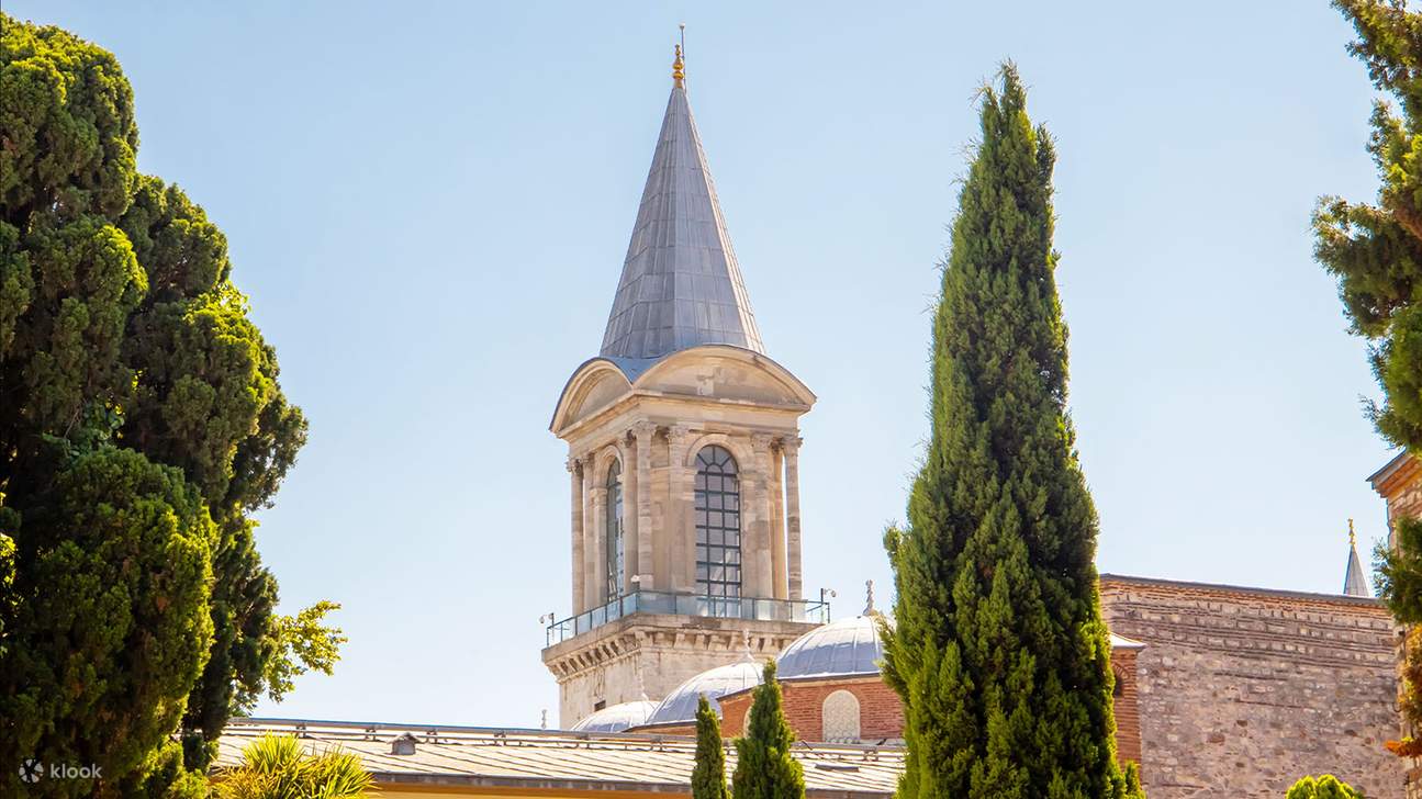 Walk the path of sultans through richly adorned chambers and gardens