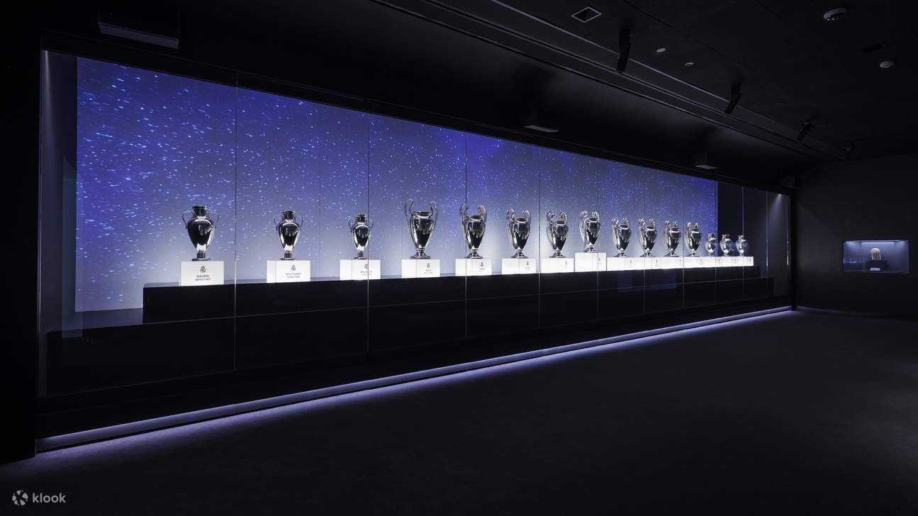 Trophäe in der Vitrine