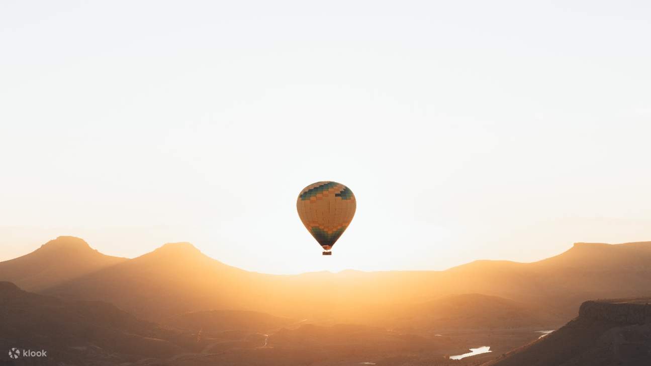 กิจกรรมนั่งบอลลูนลมร้อนชมหุบเขาในคัปปาโดเกีย