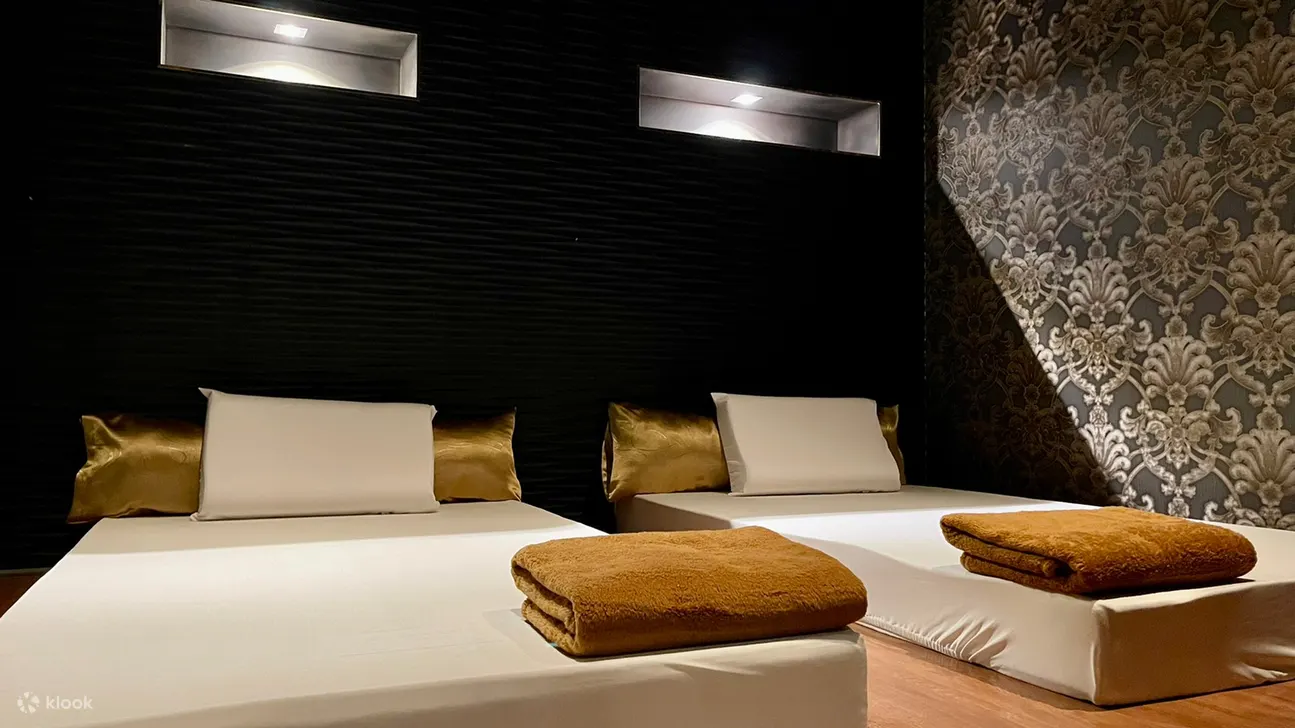 曼谷 Grand 5 Hotel & Plaza 体验 Lek 按摩和水疗中心