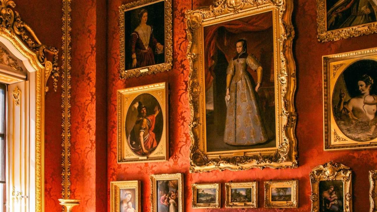 Contempla el impresionante arte y la fastuosa decoración dentro de las colecciones privadas de Apsley House.