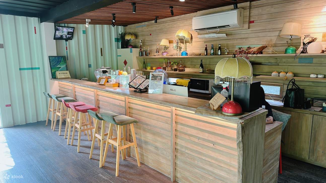 天ㄟ露营车：接待中心