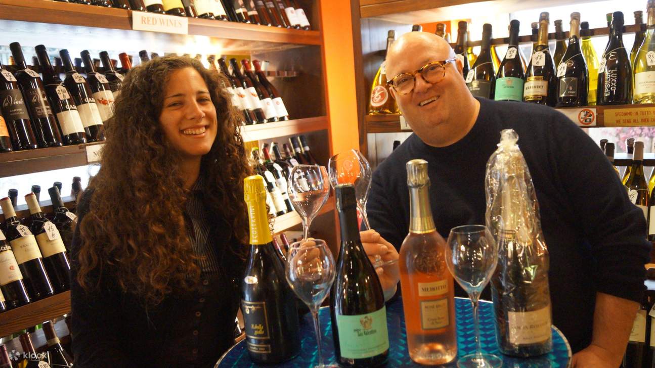 Learn about winemaking traditions while sampling bubbly selections in a relaxed setting