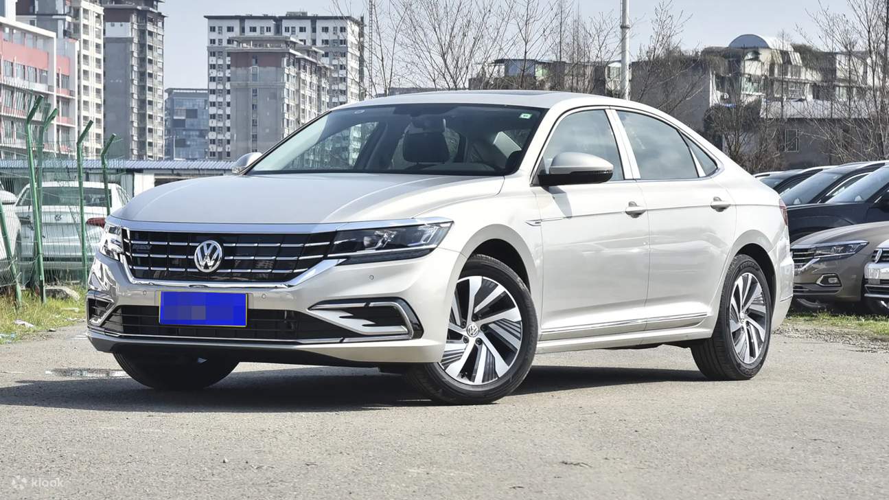 Комфортабельная 5-местная модель: аналог Passat/Camry/Accord