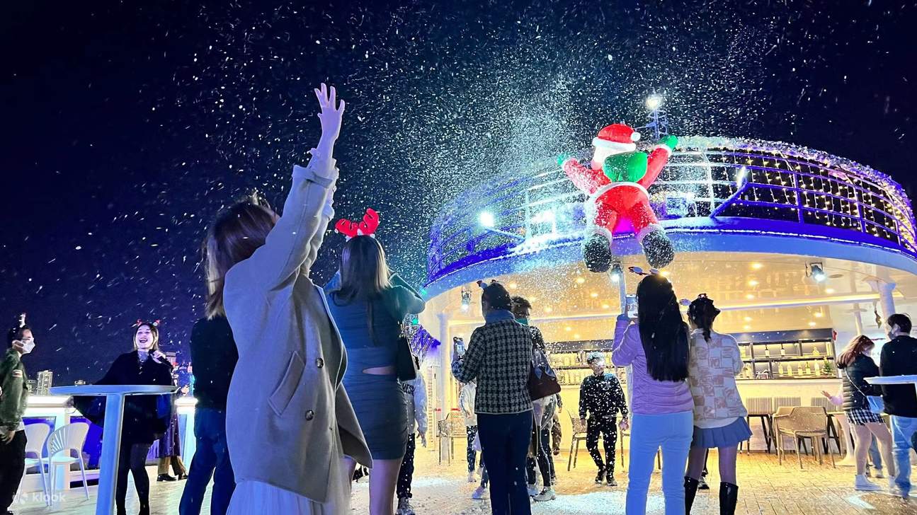 Pearl of the Orient shines on Christmas Eve flight Klook United Kingdom