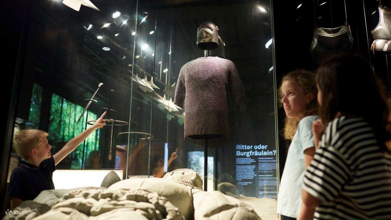 Entrada al Foro de Historia Suiza en Suiza