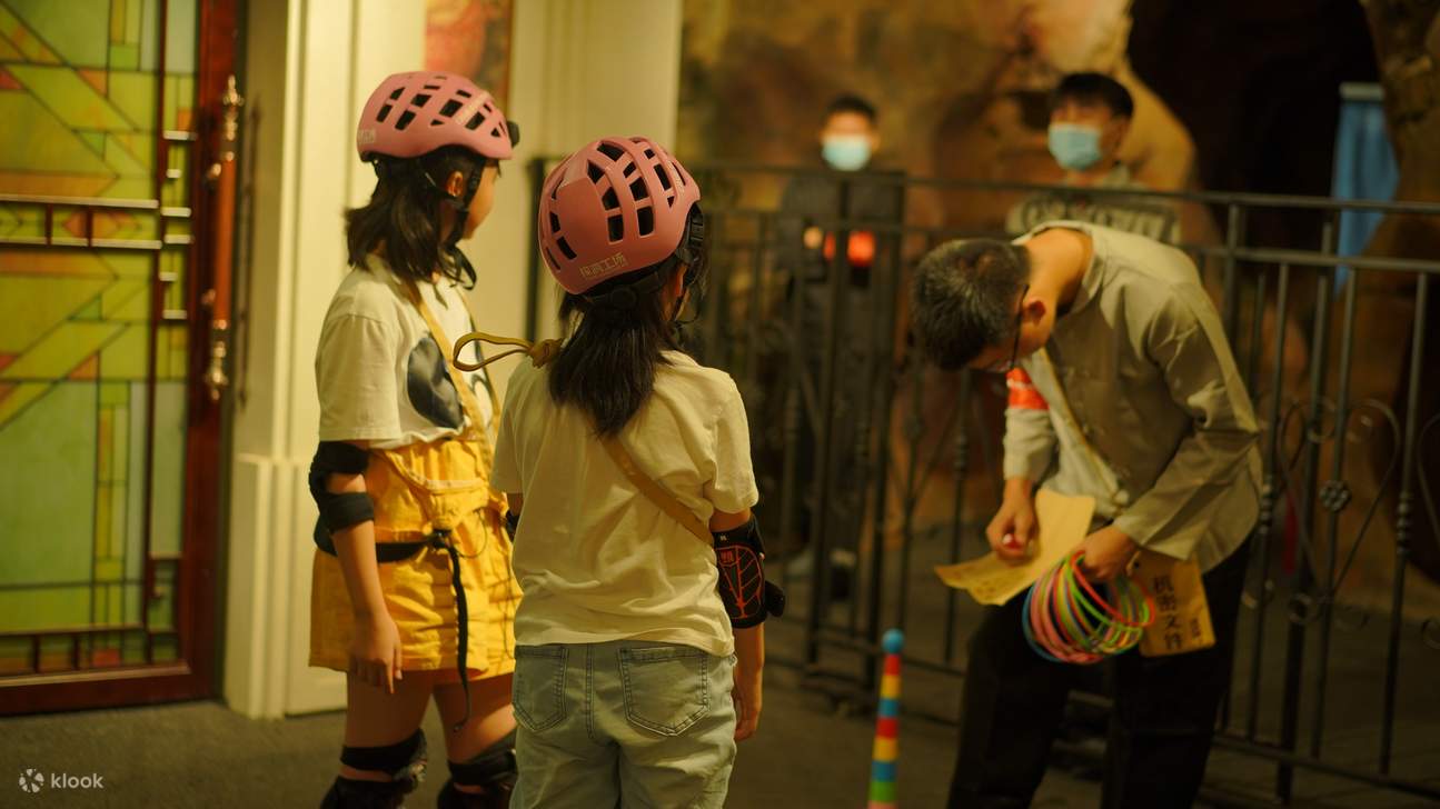 Spectacle de la grotte (Magasin Happy Coast)