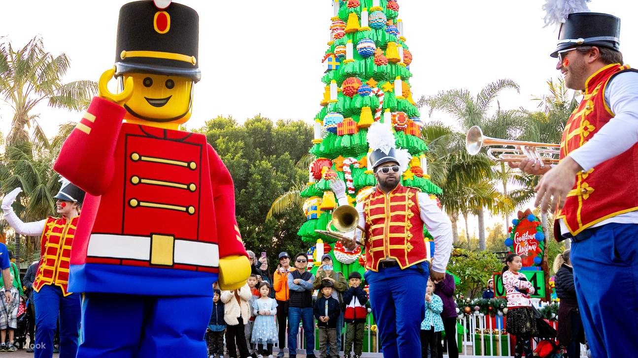 เต้นรำ เล่นสนุก และสะสมขนมใน LEGO® ฮาโลวีนผจญภัยที่ไม่น่ากลัวจนเกินไป