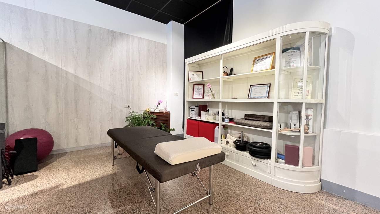 Taichung | Eastern Rise Energy Sports | Ajuste Quiropráctico Americano | Protección Deportiva