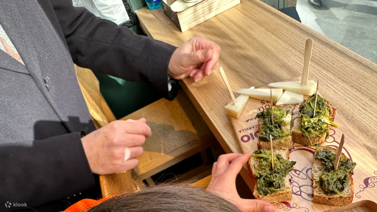 Indulge in Milan’s vibrant food scene, combining tradition and modern creativity!