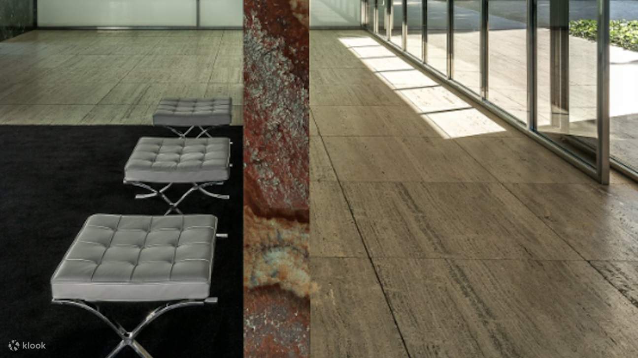 Элегантная простота павильона создает поразительный контраст мрамора, стали и стекла.