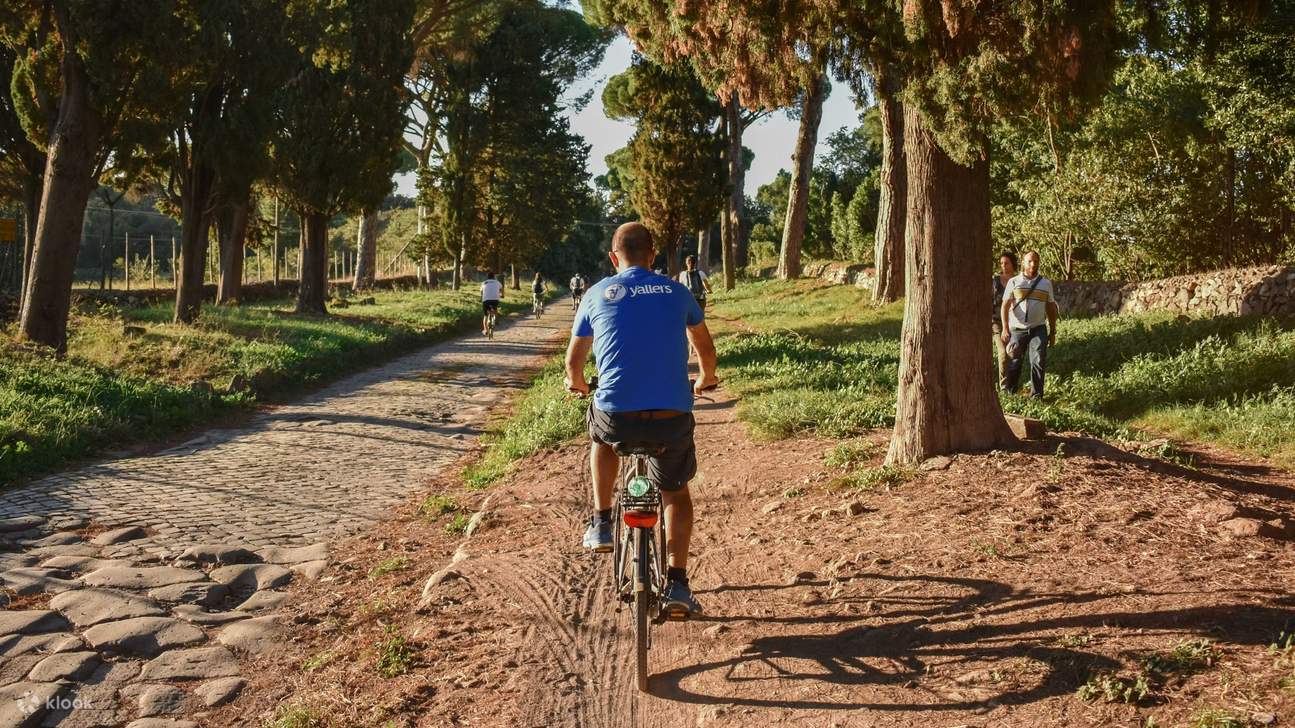 Bike rental experience at Appia Antica in Rome
