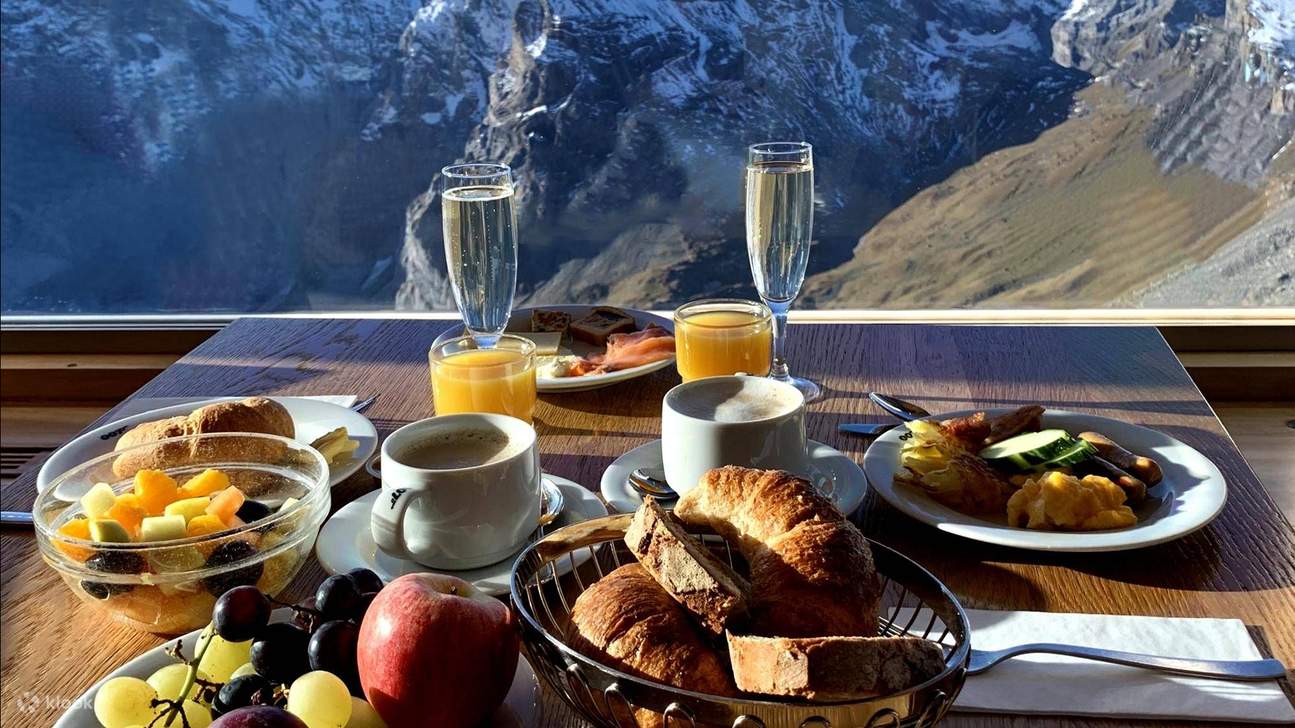 Vé Cáp Treo Schilthorn Piz Gloria ở Lauterbrunnen