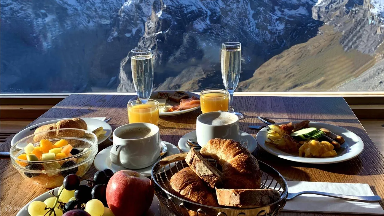 劳特布龙嫩Schilthorn Piz Gloria门票
