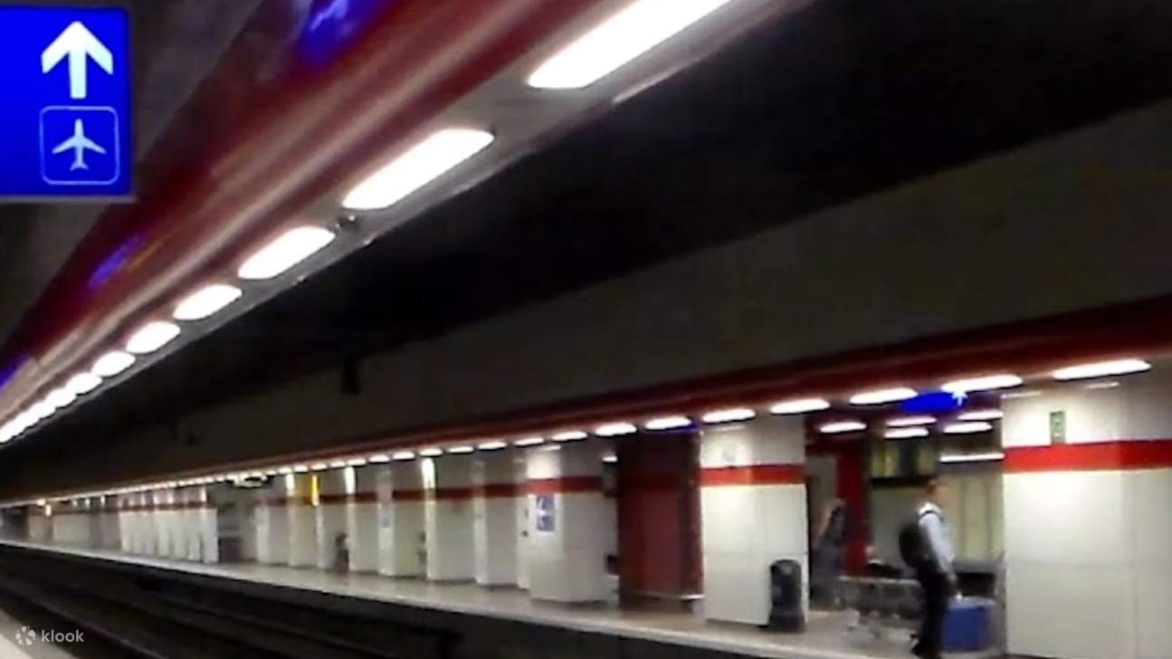 สถานีบรัสเซล เซ็นทรัล (Brussels Central Station) เต็มไปด้วยความคึกคักและเป็นศูนย์กลางการเดินทางที่สำคัญของนักท่องเที่ยวในเมือง