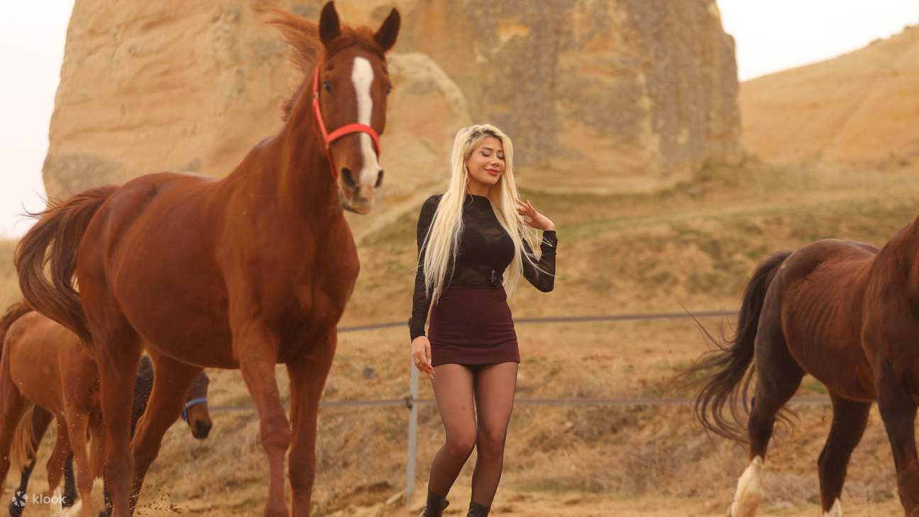 Pengalaman pemotretan kuda liar di Cappadocia