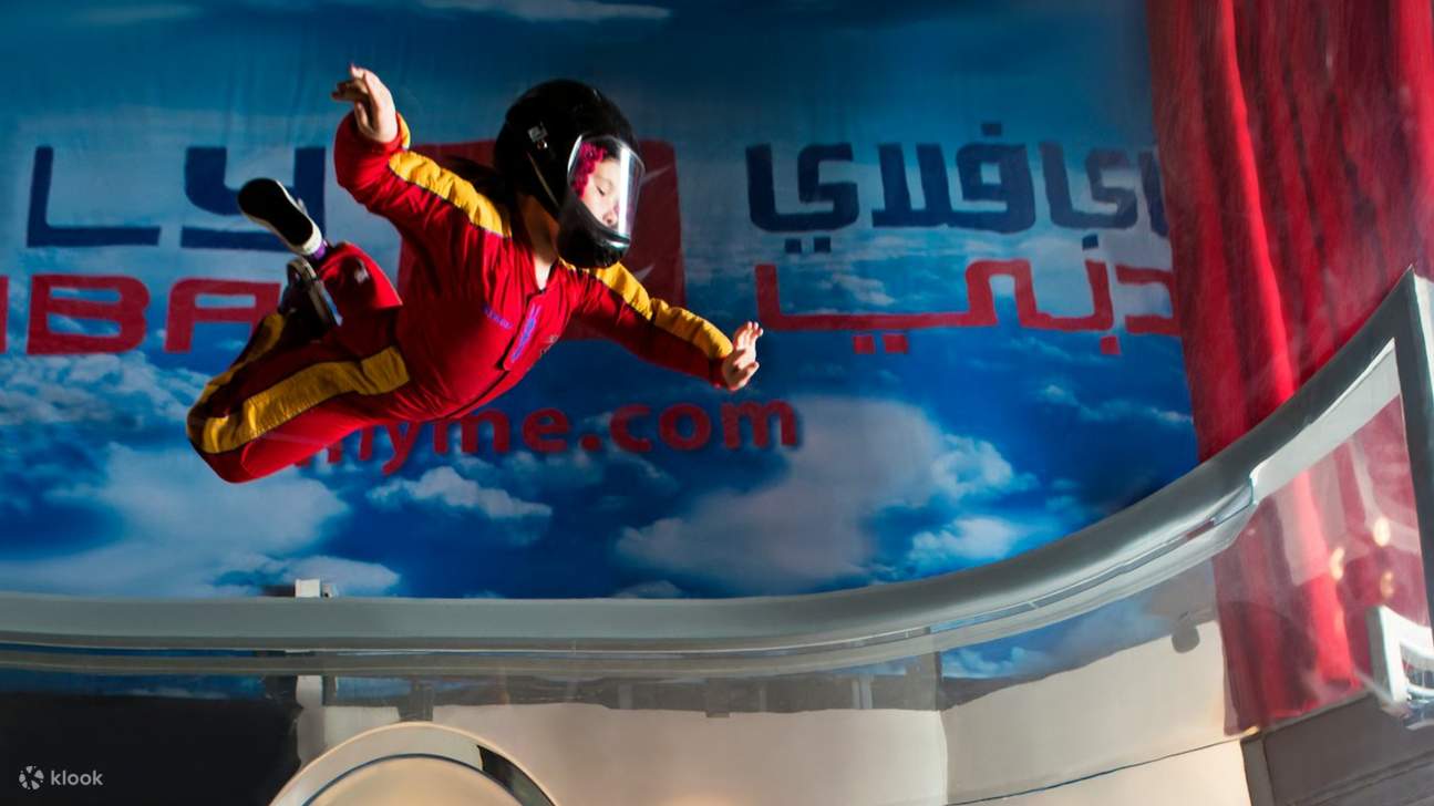 Полет в аэротрубе iFly в Дубае