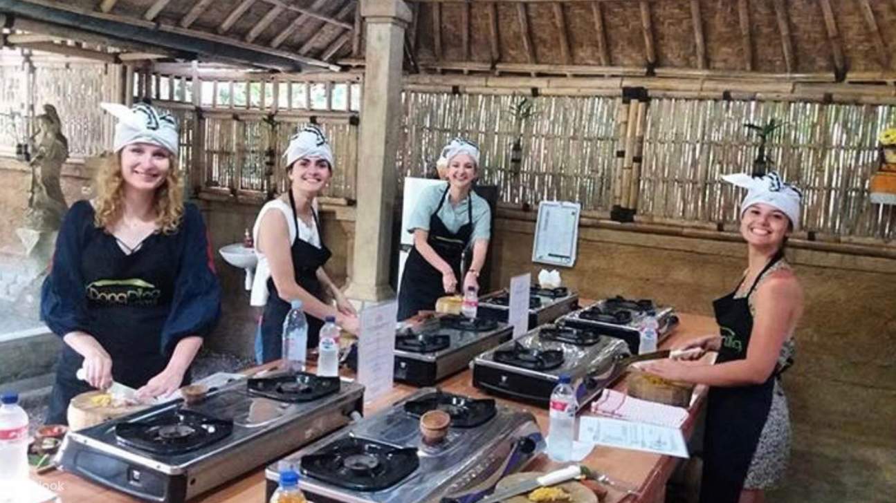 Coconut Oil Making Experience in East Bali