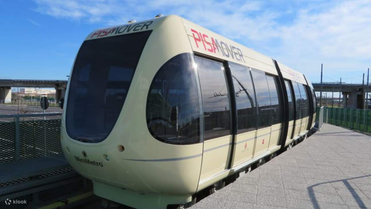 Viaje cómodamente desde el aeropuerto de Pisa a la estación central con facilidad