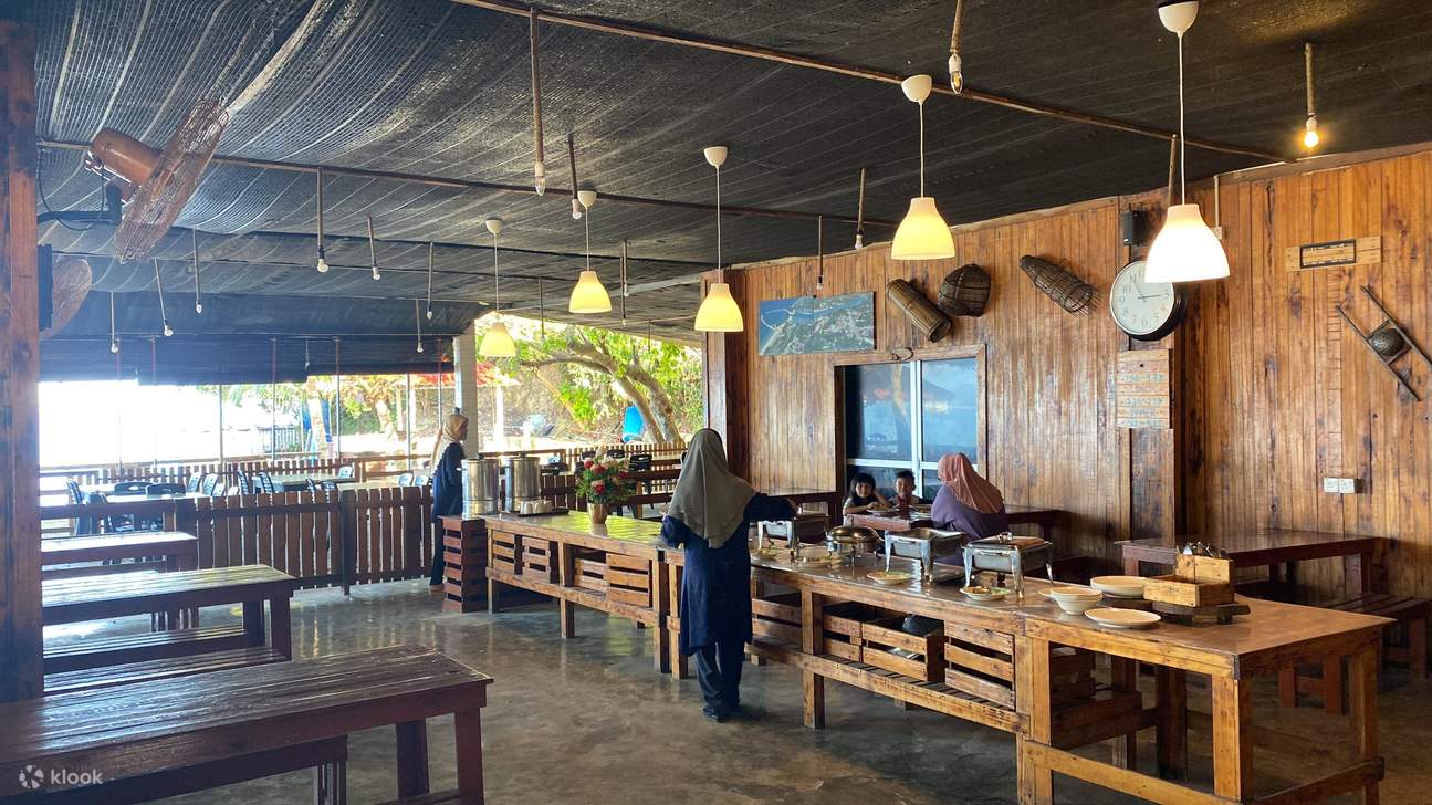 พักผ่อน 3 วัน 2 คืน หรือ 2 วัน 1 คืน ที่ Kapas Coral Beach Resort บนเกาะกะพาส